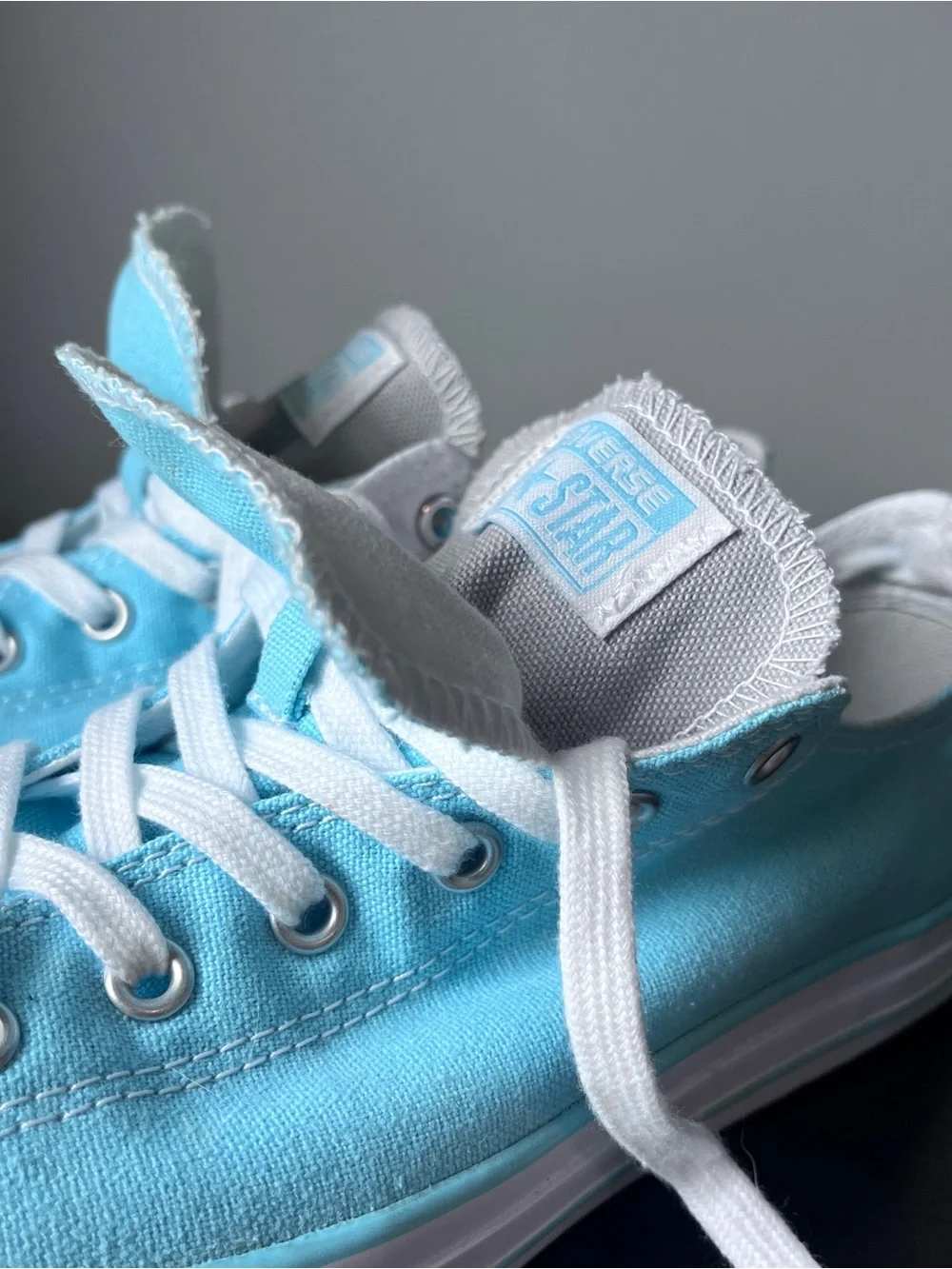 Converse Low-Top Sneakers - Aqua Blue - Size 6 (big girl)/8 (women)
